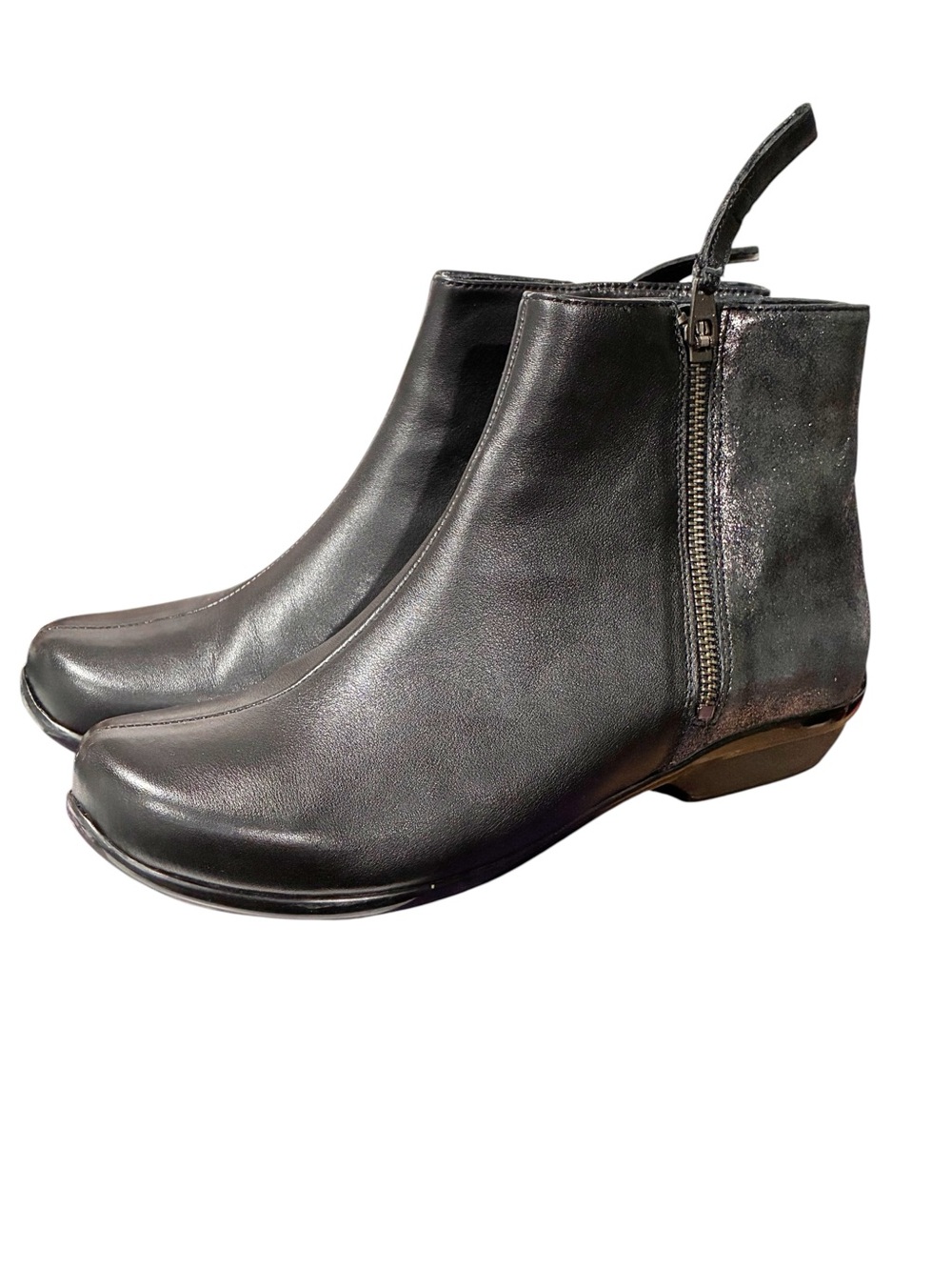 Dansko Otis black Nappa Leather zip flat Bootie metallic Women Size 10 NEW